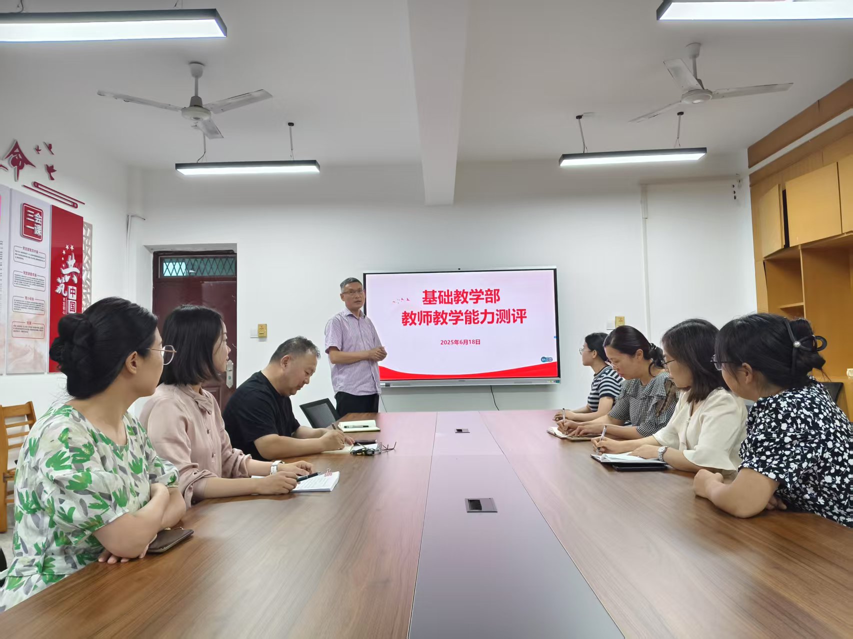 848cdfefb4cd4e858b2b234669ee98eb.jpg 848cdfefb4cd4e858b2b234669ee98eb.jpg