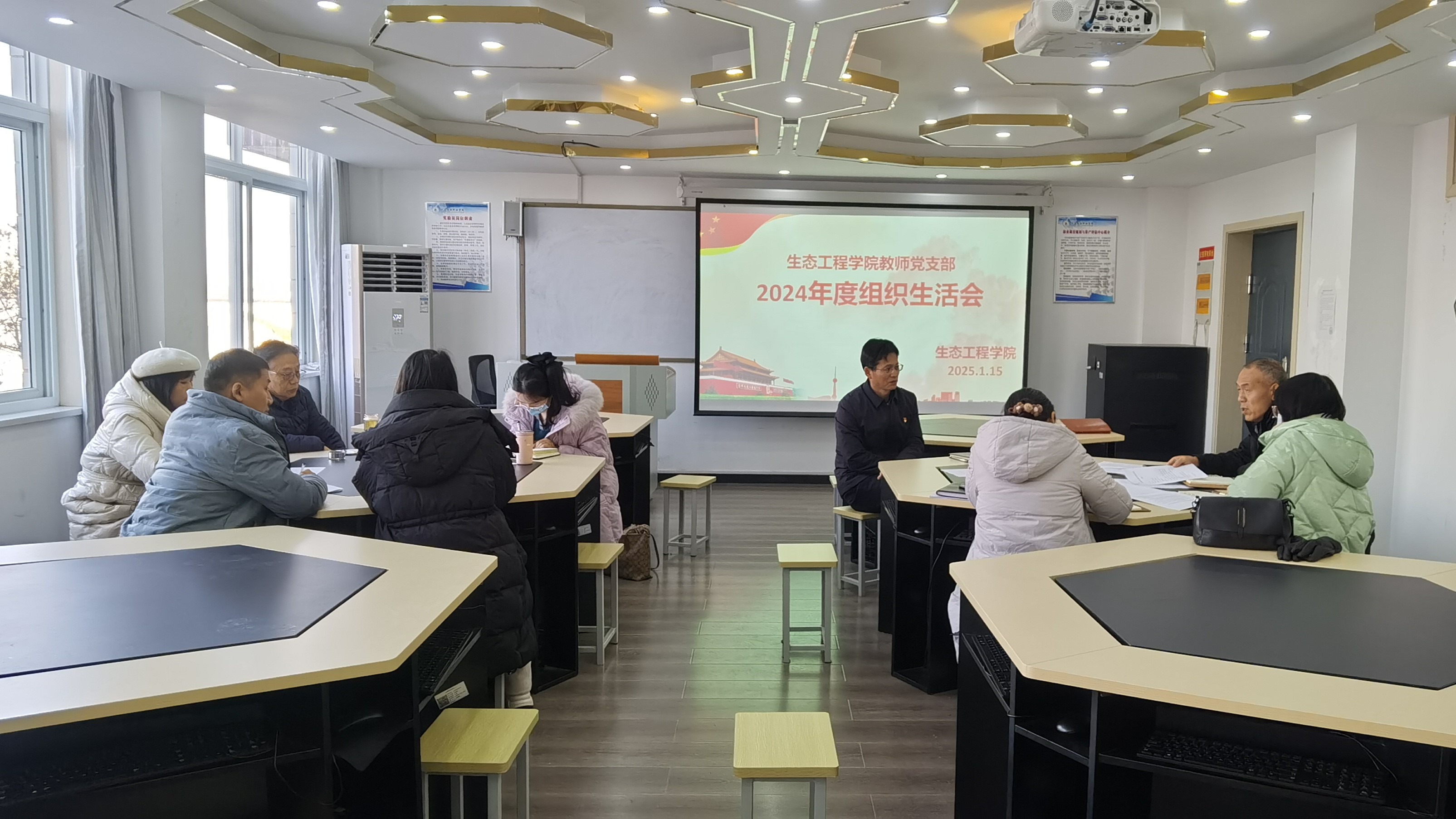 7a1804c8310d4293a990b486ba74f14d.jpg 7a1804c8310d4293a990b486ba74f14d.jpg