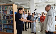 党委书记李书民到图书馆考察调研